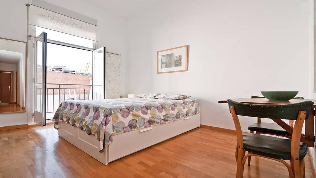 Concepcion Jeronima Apartment Madrid Bagian luar foto