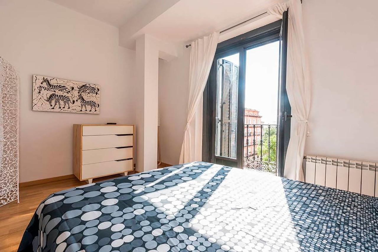 Concepcion Jeronima Apartment Madrid Bagian luar foto